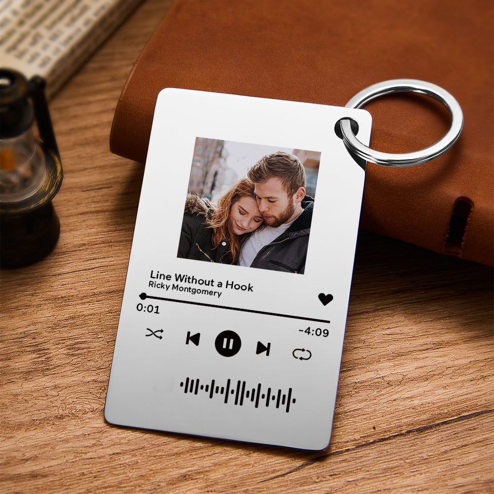 Customized Scannable Spotify Code Plaque Keychain Music and Photo, Song Keychain,Engraved Keychain Anniversary Gifts For Lovers
