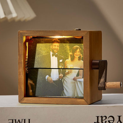 Custom Photo Flipbook Frame Animation Machine Mechanical Hand-cranked Flipbook Box Photo Album with Light Black Walnut Baby Photo Cube Frame Creative Gift